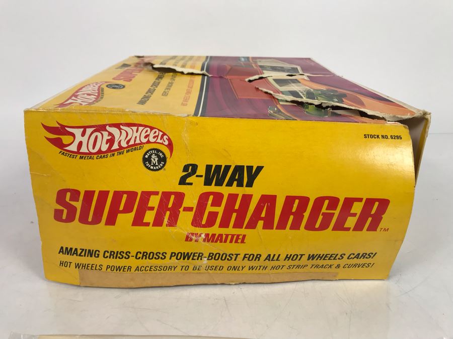 Vintage 1968 Mattel 2-Way Super-Charger In Damaged Box [Photo 12]