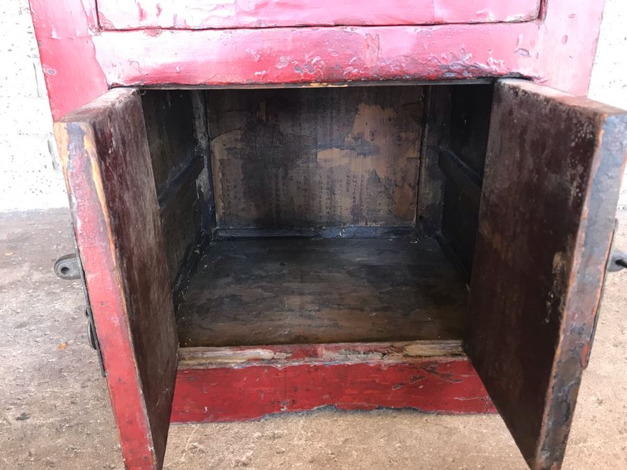 Vintage Chinese Cabinet [Photo 9]