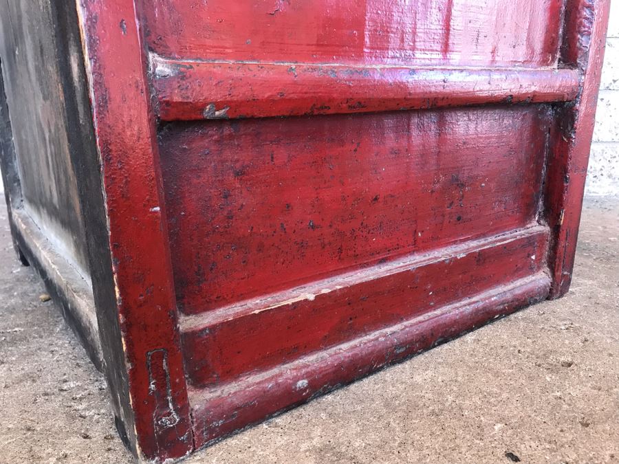 Vintage Chinese Cabinet [Photo 35]