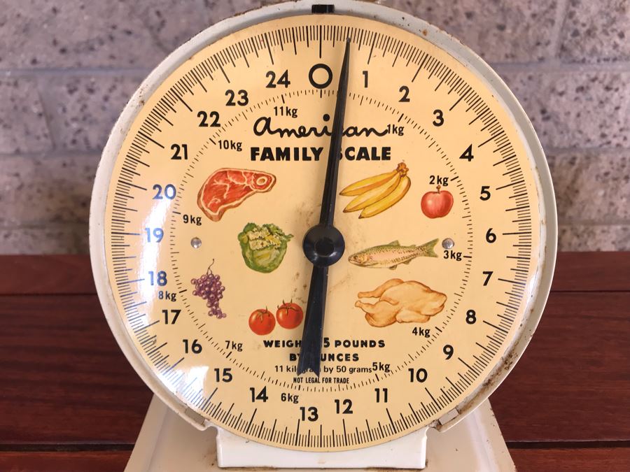Vintage American Family Scale [Photo 3]