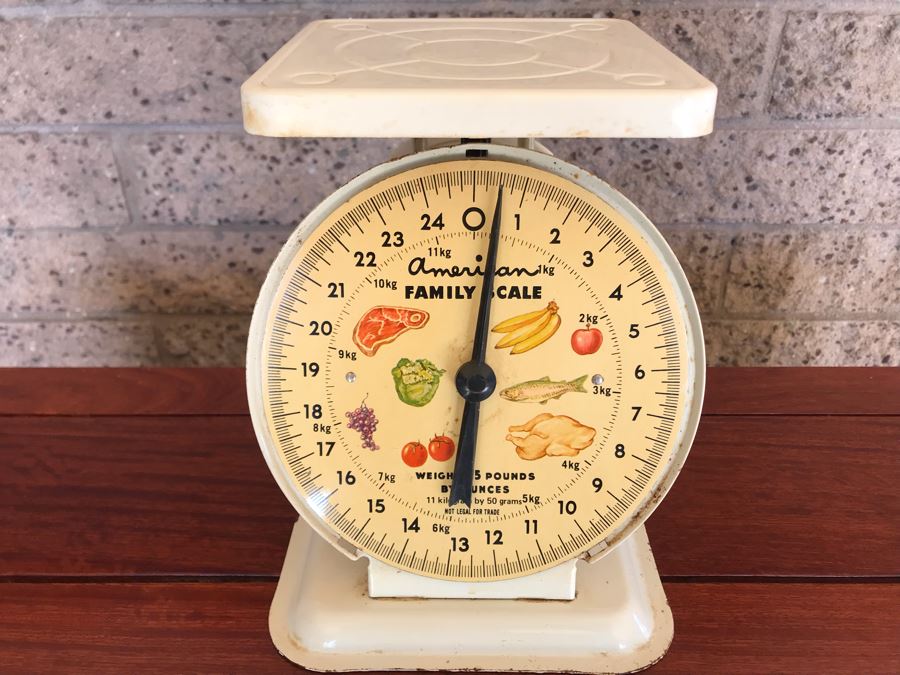 Vintage American Family Scale [Photo 2]
