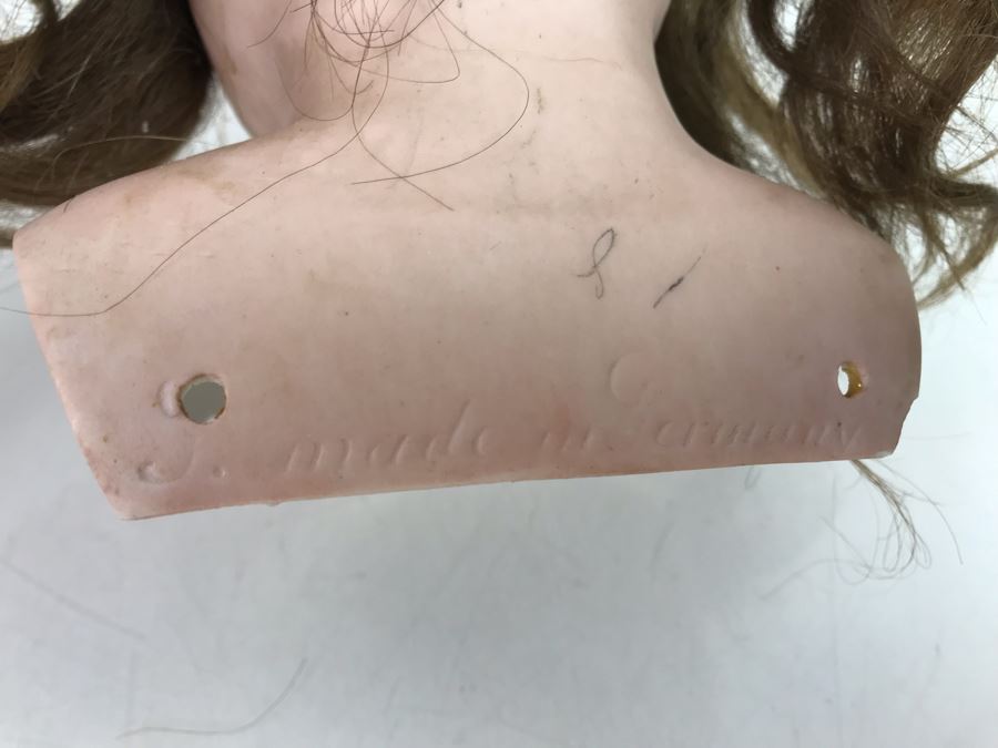 Creepy Halloween German Doll Head [Photo 5]