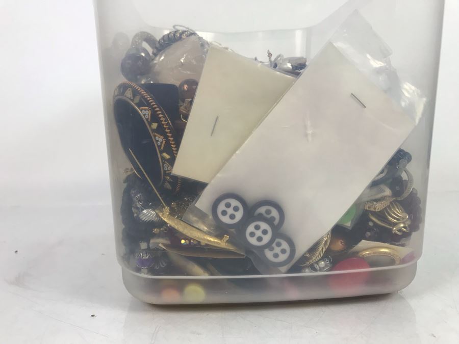 Plastic Bin Mixed Bag Of Costume Jewelry See Photos [Photo 6]