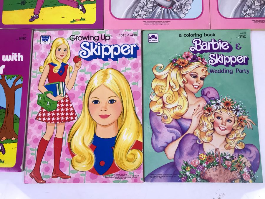New Old Stock Vintage Coloring Books: Barbie And Skipper [Photo 4]