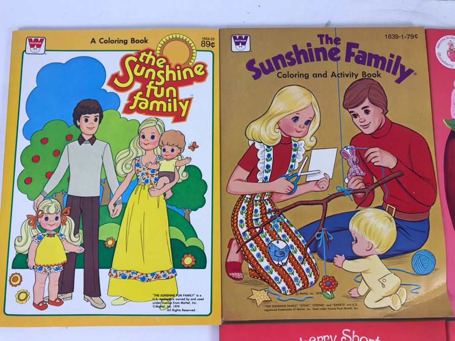 New Old Stock Vintage Coloring Books: The Sunshine Family And Strawberry Shortcake [Photo 3]
