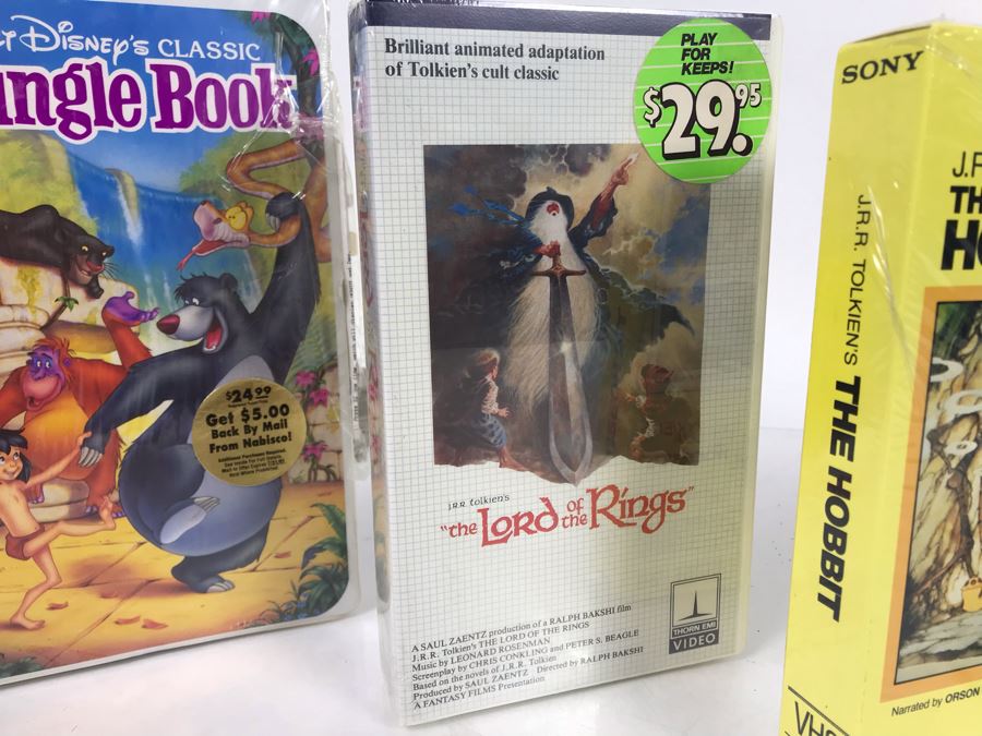 (5) Sealed Vintage VHS Movies: J.R.R. Tolkien The Hobbit, The Lord Of The Rings, Disney's Sword In The Stone, E.T. And The Jungle Book [Photo 4]