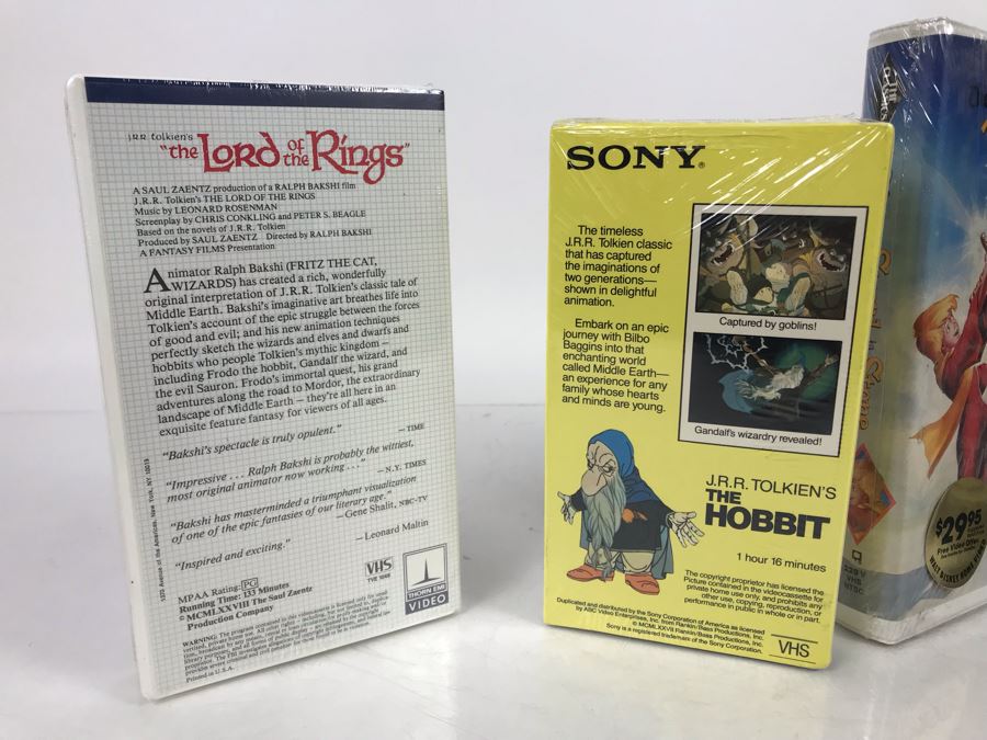 (5) Sealed Vintage VHS Movies: J.R.R. Tolkien The Hobbit, The Lord Of The Rings, Disney's Sword In The Stone, E.T. And The Jungle Book [Photo 10]