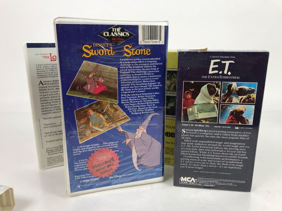(5) Sealed Vintage VHS Movies: J.R.R. Tolkien The Hobbit, The Lord Of The Rings, Disney's Sword In The Stone, E.T. And The Jungle Book [Photo 11]
