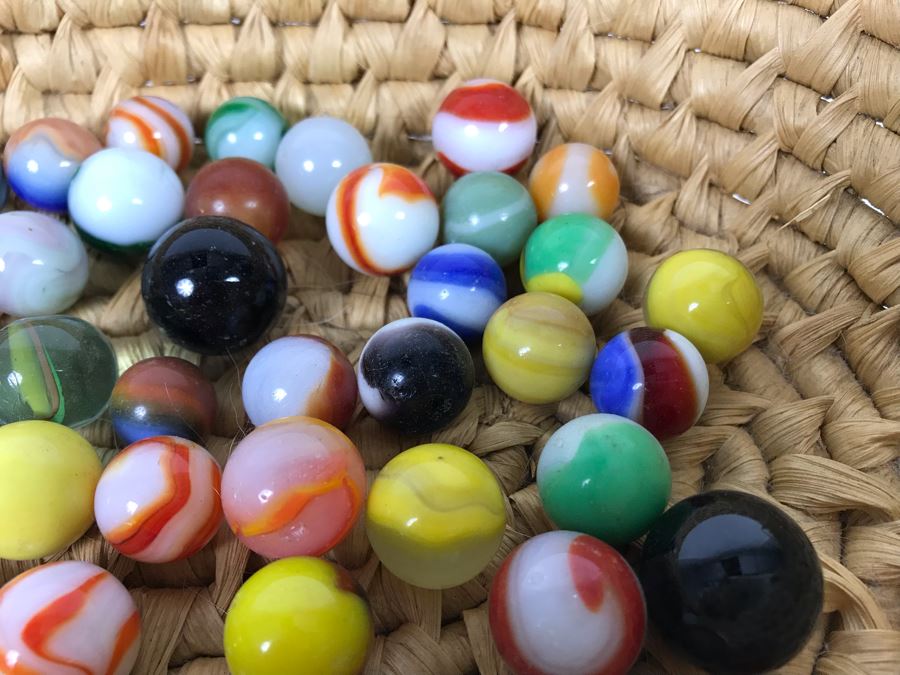 Basket Filled With Various Vintage Glass Marbles [Photo 7]