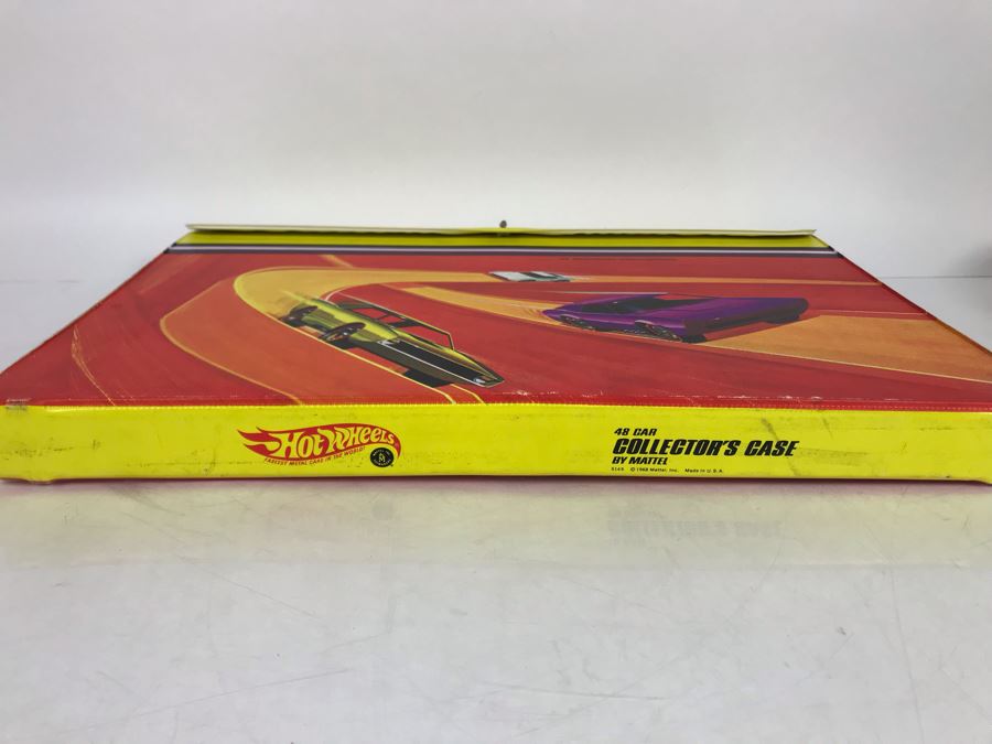 Vintage 1968 Mattel 48 Collector's Car Case  [Photo 6]