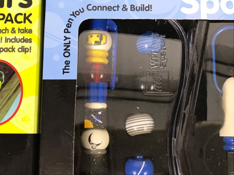 (6) New LEGO Pens: Life On Mars And Space Port Pen Packs [Photo 3]