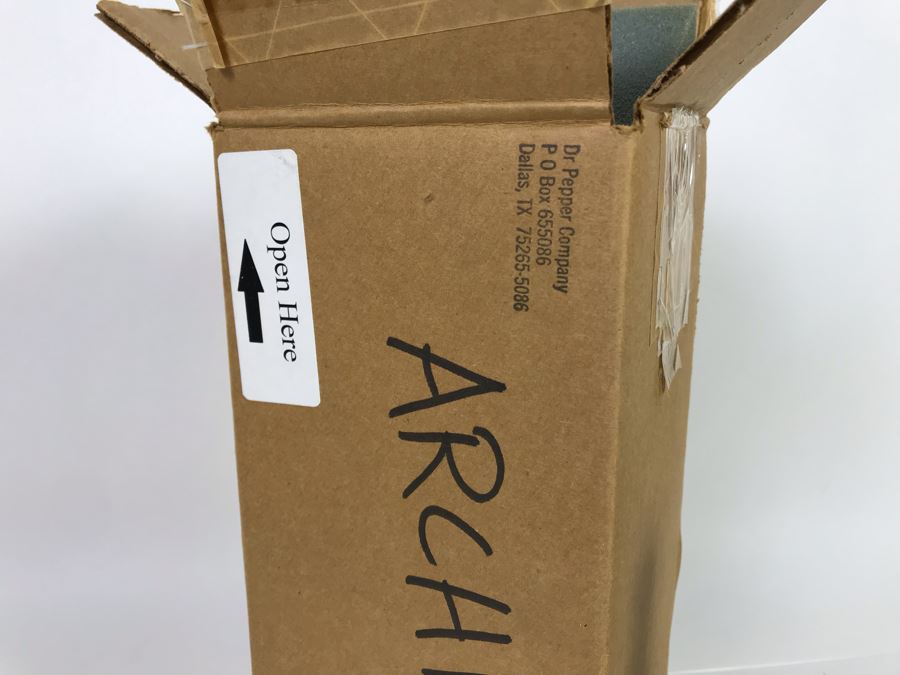 Disney's 101 Dalmatians Dr Pepper Holiday Promotion Bottle Celebrating Release Of 101 Dalmatians Movie [Photo 6]