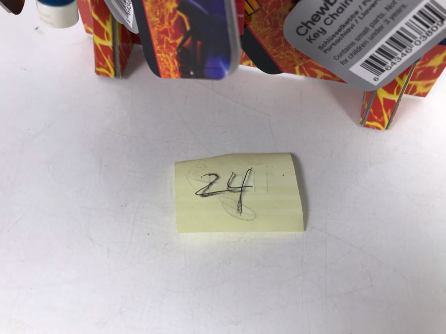 New LEGO Star Wars Key Chains With Store Display Merchandiser Yoda, Darth Vader, R2-D2 And Chewbacca - 24 Total Keychains [Photo 9]