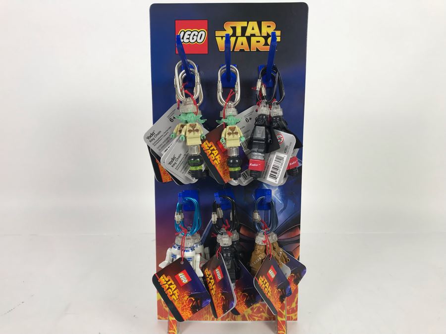 JUST ADDED - New LEGO Star Wars Key Chains With Store Display Merchandiser Yoda, Darth Vader, R2-D2 And Chewbacca - 24 Total Keychains [Photo 1]