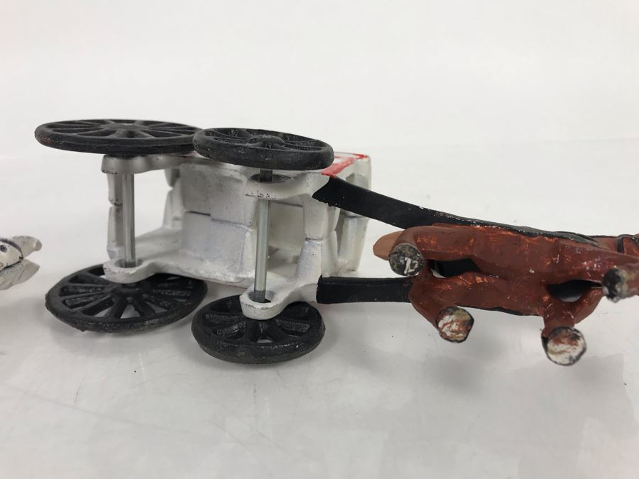 Pair Of Cast Iron Toy Horse Drawn Ice And Fresh Milk Buggies [Photo 7]