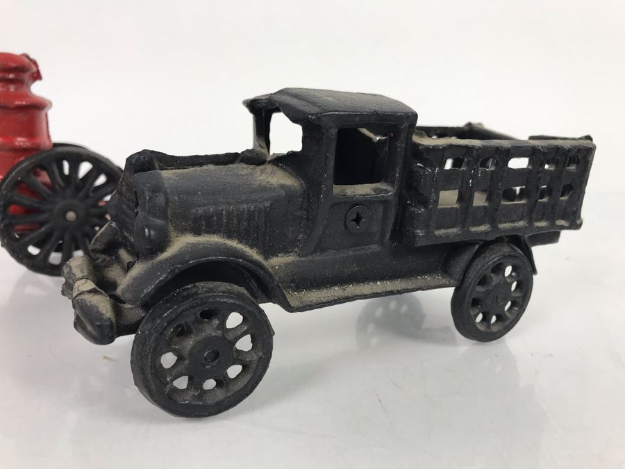 Pair Of Cast Iron Toys [Photo 3]