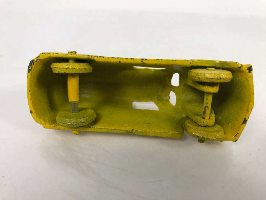 Mebetoys Maserati Mistral-Coupe Car, Dinky Toys Fire Engine And Coca-Cola Vehicle [Photo 12]