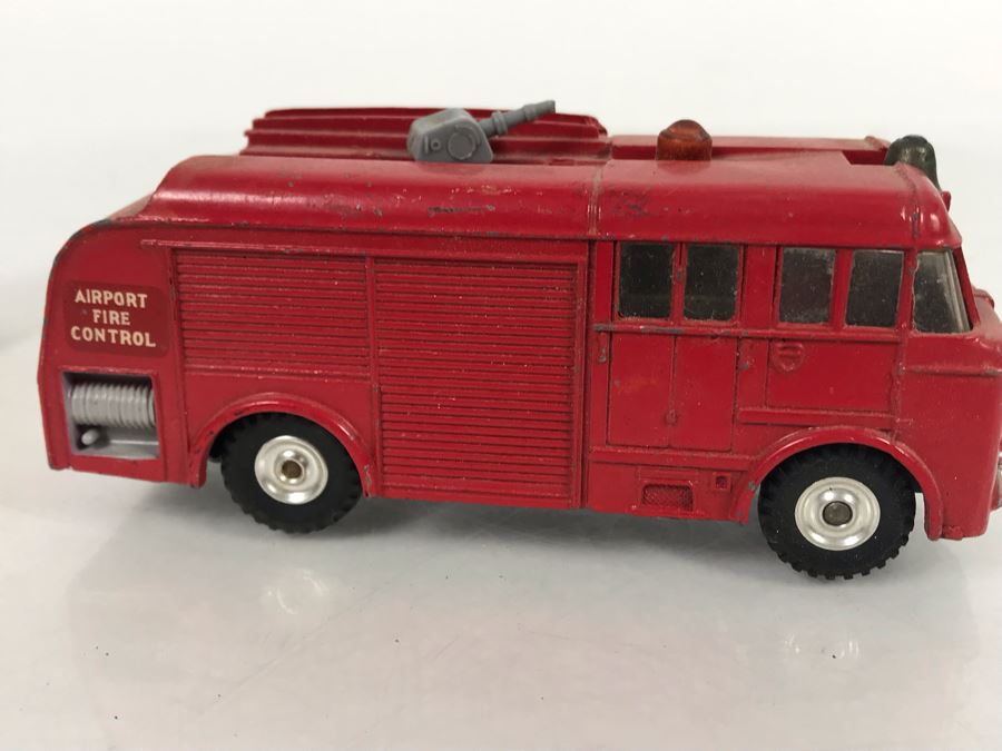 Mebetoys Maserati Mistral-Coupe Car, Dinky Toys Fire Engine And Coca-Cola Vehicle [Photo 8]