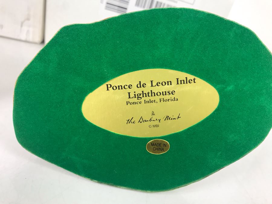 Pair Of Danbury Mint Lighthouses With Boxes [Photo 5]