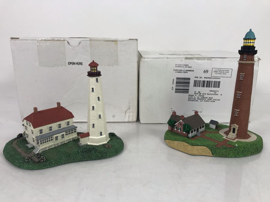 Pair Of Danbury Mint Lighthouses With Boxes [Photo 1]