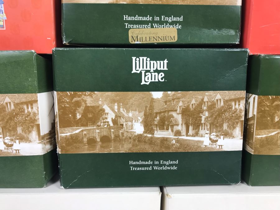 (12) Lilliput Lane Cottage Figurines With Boxes - See Photos For Details [Photo 3]