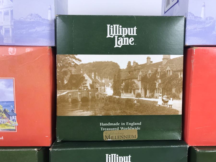 (12) Lilliput Lane Cottage Figurines With Boxes - See Photos For Details [Photo 4]
