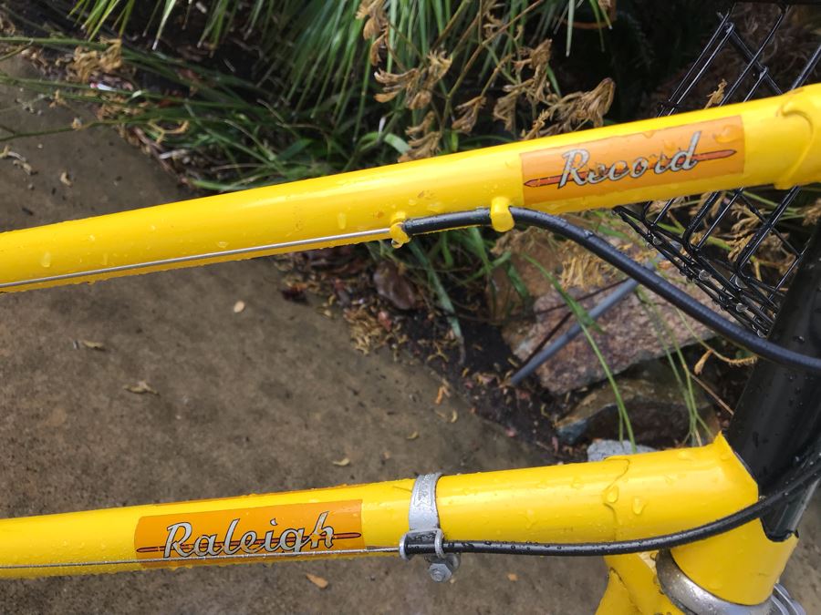 Raleigh Record Bicycle With Kryptonite Bike Chain [Photo 4]