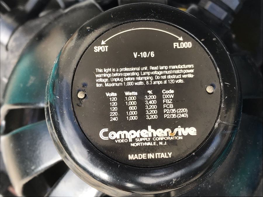 Comprehensive Video Supply Corporation Lighting System MF-10 And V-10/6 Flood Light With Case, Cords, Light Meter And Tripod [Photo 7]