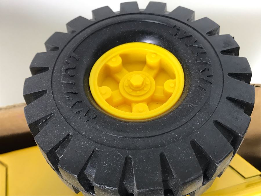 Box Of Various Vintage Toys Including Mattel And Wylint Twister Car [Photo 7]