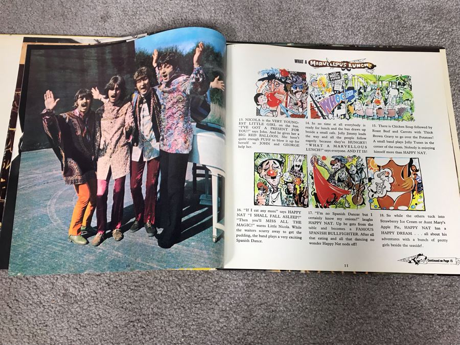 The Beatles Magical Mystery Tour Gatefold Vinyl Record With 24-Page Color Picture Book [Photo 8]