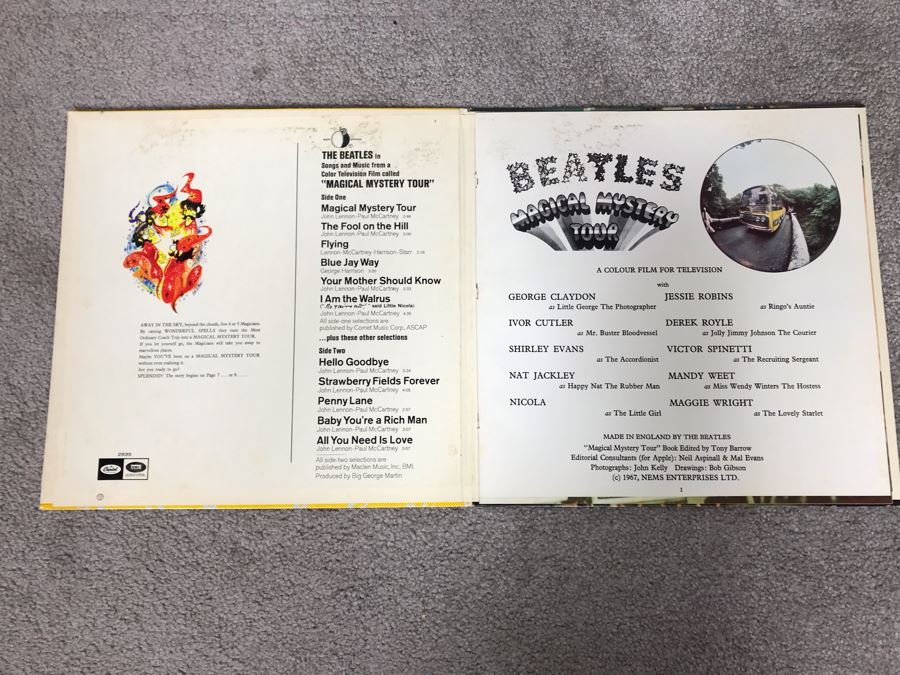 The Beatles Magical Mystery Tour Gatefold Vinyl Record With 24-Page ...