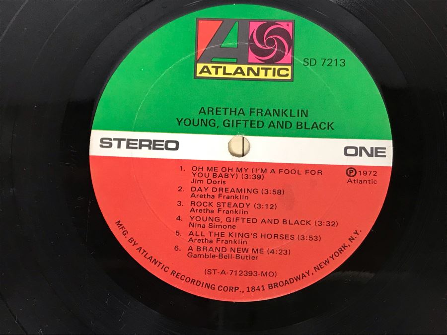 (2) Aretha Franklin Vinyl Records: Demo Record Of Young, Gifted And Black And Hey Now Hey (The Other Side Of The Sky) [Photo 7]