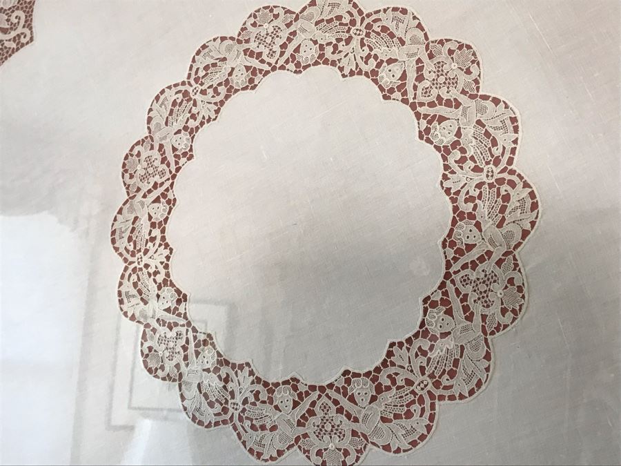 Vintage Framed Lace Round Very Detailed Tablecloth Decorated With Cherubs 50W X 50H - FRE [Photo 7]