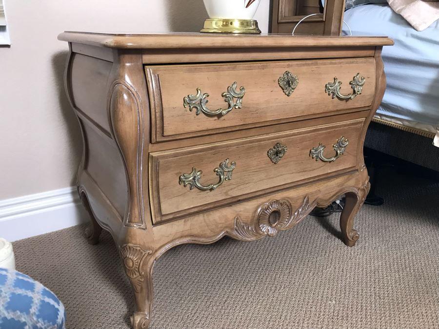 Pair Of Century Furniture Nightstands Side Tables 2-Drawer Chest Of Drawers - FRE [Photo 3]