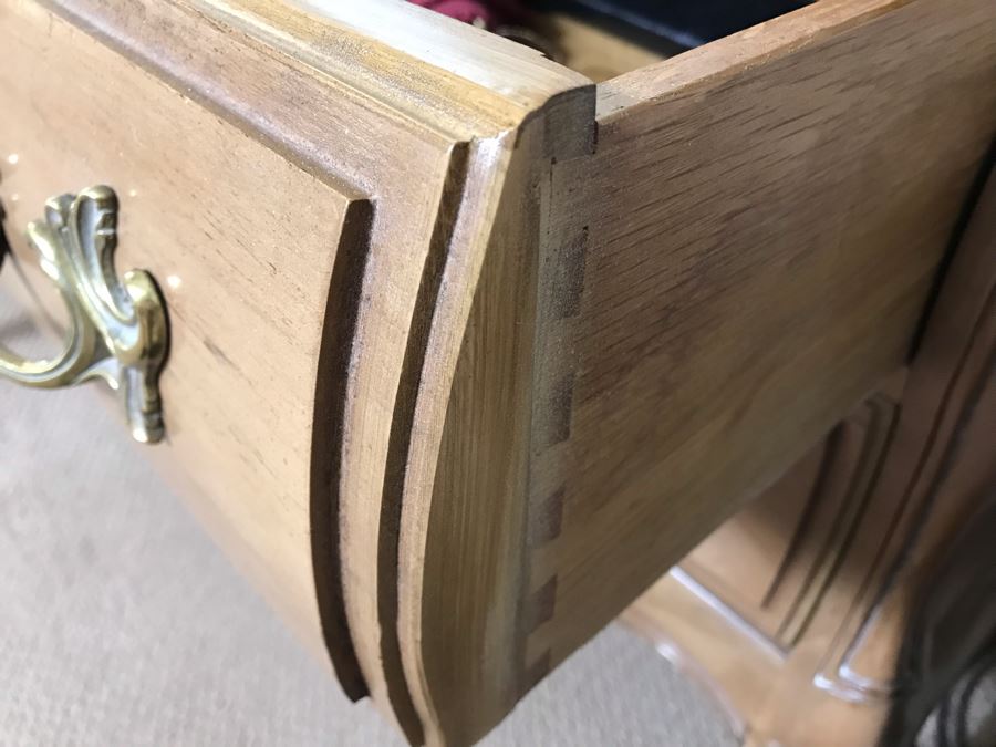 Pair Of Century Furniture Nightstands Side Tables 2-Drawer Chest Of Drawers - FRE [Photo 5]