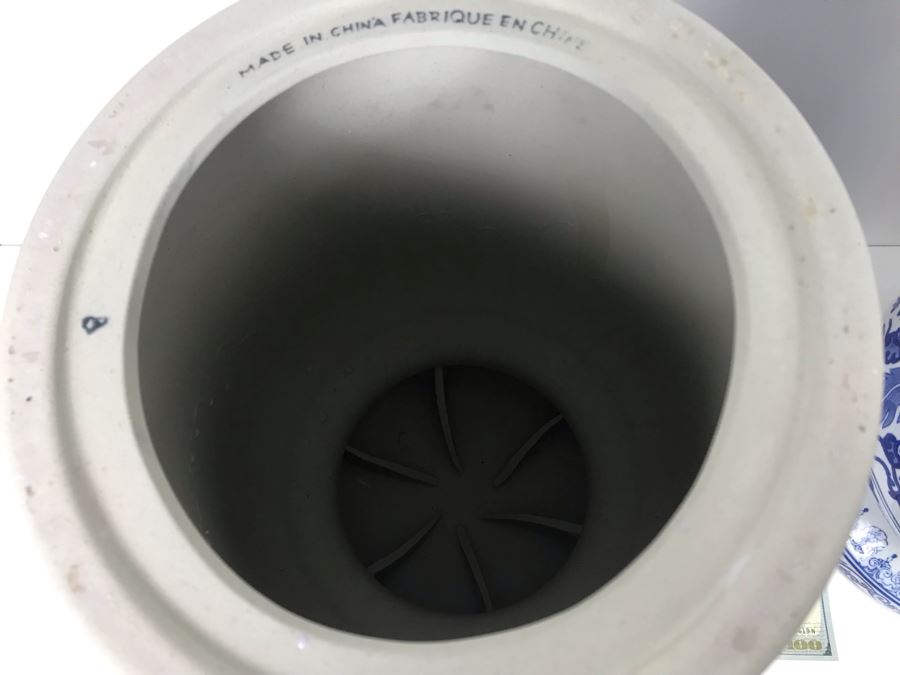 Pair Of Chinese Contemporary Blue And White Stools Pedestals 16H X 9.5W - LJE [Photo 7]