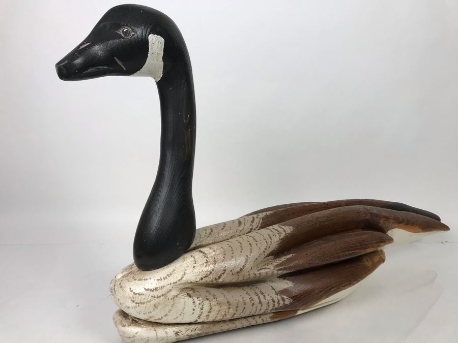 Huge Hand Carved Solid Wood Goose Hand Painted Signed R. Beauchamp Underneath 30L X 17H - LJE [Photo 8]