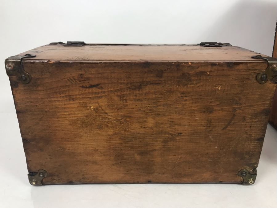 Vinage Wooden Handmade Trunk And Box [Photo 7]