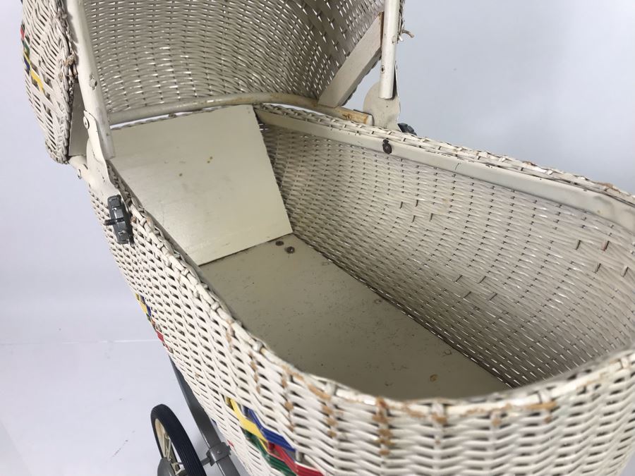 Vintage South Bend White Wicker Child's Toy Baby Carriage 26L X 27H X 12W - LJE [Photo 9]