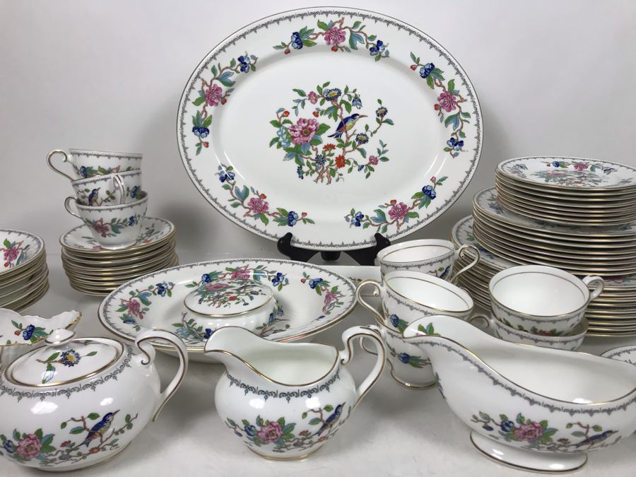 New Set Of Aynsley Gold Rim Fine English Bone China Pembroke Pattern Over 60 Pieces Some With Tags - LJE [Photo 4]