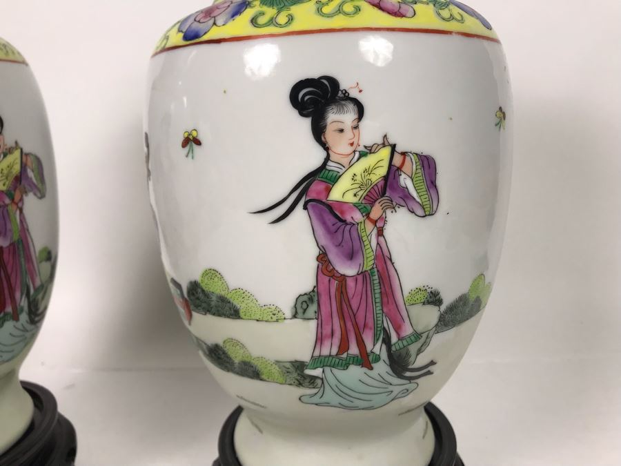 Pair Of A.C.F. Hand Decorated Hong Kong Japanese Porcelain Ware Vases With Wooden Stands 11H - LJE [Photo 5]