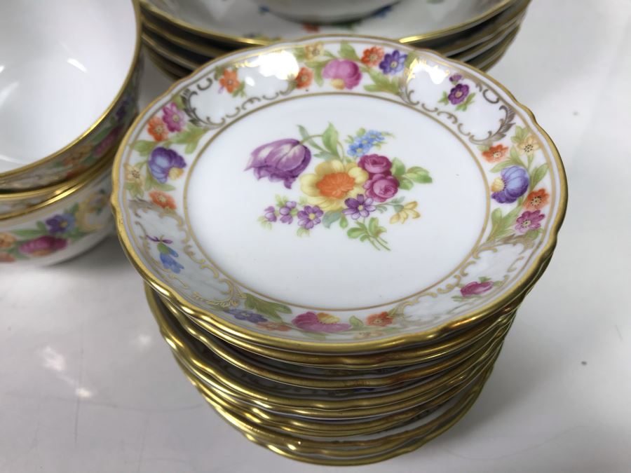Golden Crown E&R Schumann Germany Empress Dresden Flowers Gold Rim China Set Apx 70 Pieces - LJE [Photo 10]