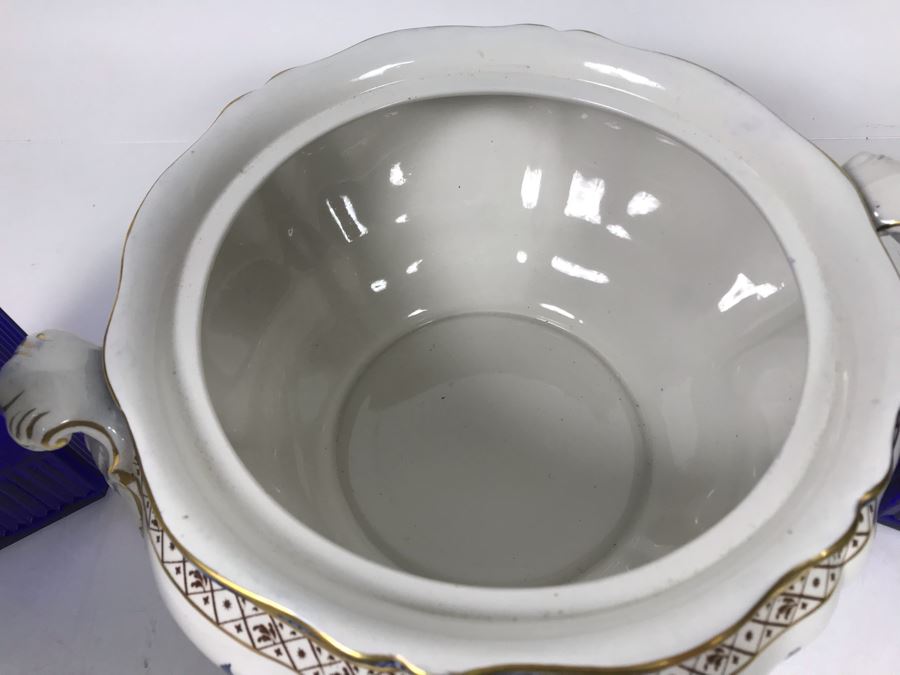 Booths 'Real Old Willow' English Soup Tureen And Pair Of Blue Glass Bottles - LJE [Photo 7]