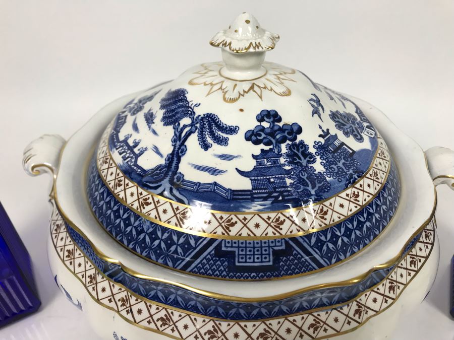 Booths 'Real Old Willow' English Soup Tureen And Pair Of Blue Glass Bottles - LJE [Photo 3]