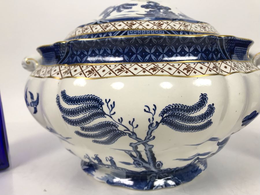 Booths 'Real Old Willow' English Soup Tureen And Pair Of Blue Glass Bottles - LJE [Photo 4]