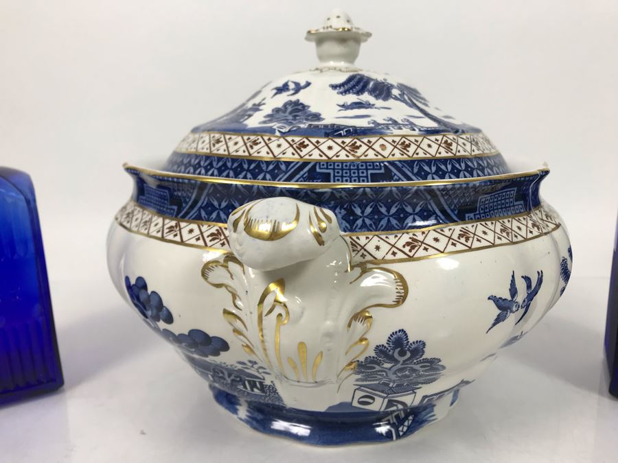 Booths 'Real Old Willow' English Soup Tureen And Pair Of Blue Glass Bottles - LJE [Photo 5]