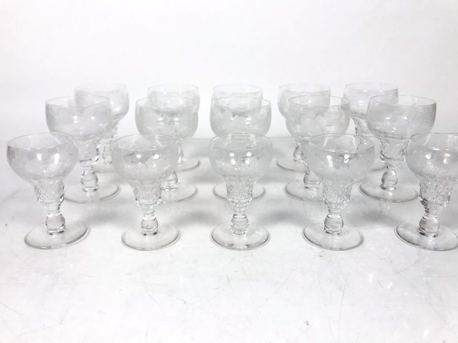 Vintage 1959 Fine Cut Italian Crystal Stemware Glasses (5) - 3.5H / (10) - 4H - LJE