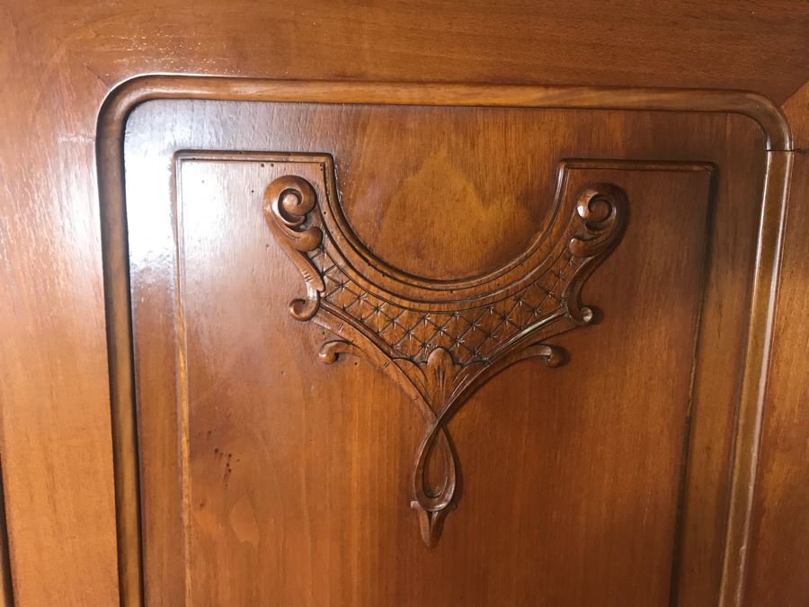 Stunning Hand Carved European Cabinet Armoire With (4) Wooden Shelves 50W X 21D X 84H - See Photos For Details - LJE [Photo 12]