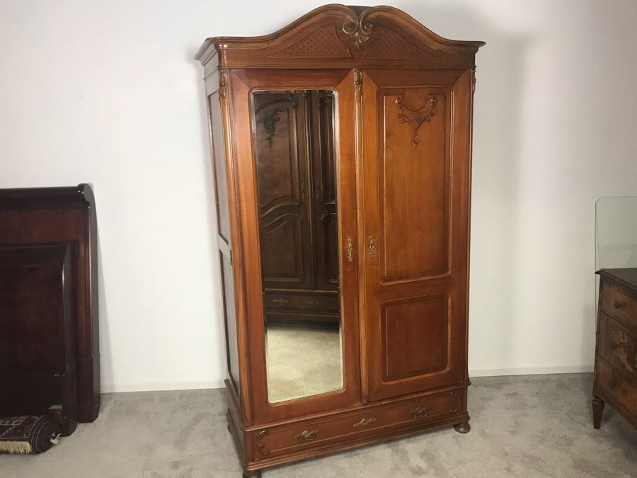 Stunning Hand Carved European Cabinet Armoire With (4) Wooden Shelves 50W X 21D X 84H - See Photos For Details - LJE [Photo 4]