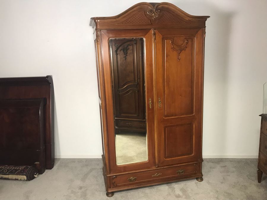 Stunning Hand Carved European Cabinet Armoire With (4) Wooden Shelves 50W X 21D X 84H - See Photos For Details - LJE [Photo 6]